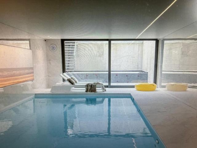 Schravenhoek Met Indoorzwembad En Sauna Вёрне Экстерьер фото