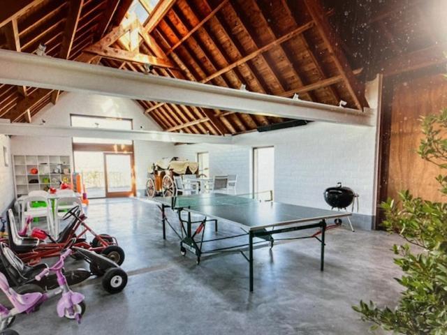 Schravenhoek Met Indoorzwembad En Sauna Вёрне Экстерьер фото